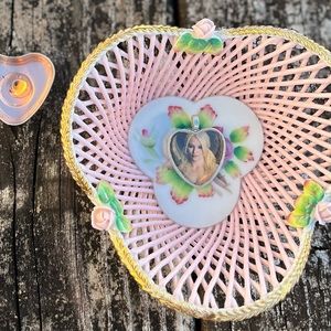 Sucker punch heart pendant